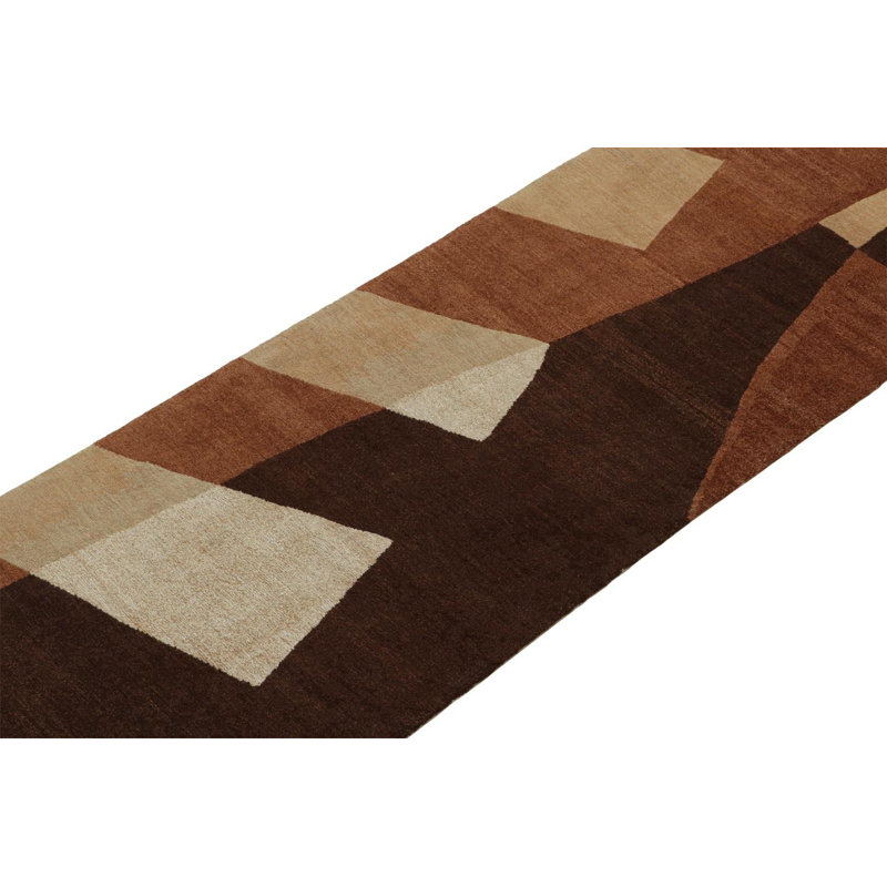 Wool Area Rug in Brown