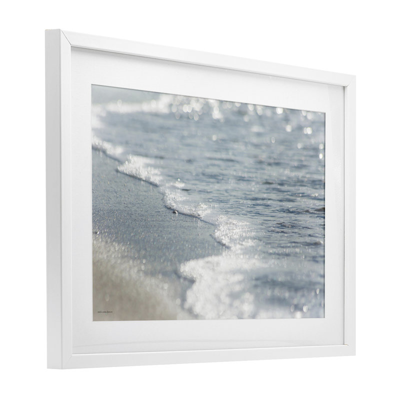 «Ocean's Kiss Shoreline», reproduction sous verre encadrée, design par Seven Trees Design, H 17 po x l 23 po