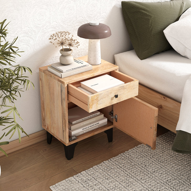 Table de chevet en bois massif