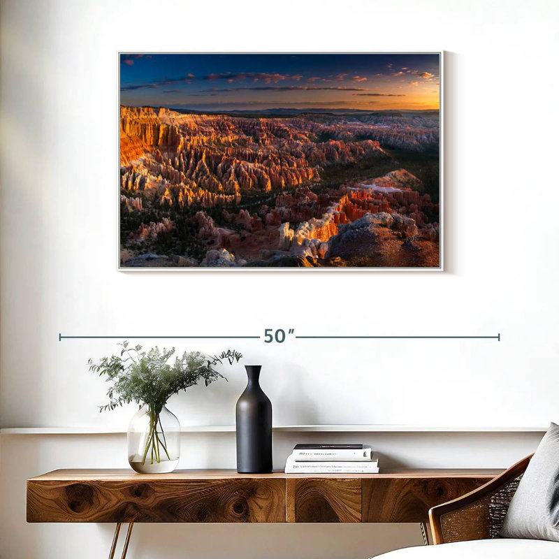 Bryce Canyon At Dawn, Cadre flottant blanc, 37 po x 25 po