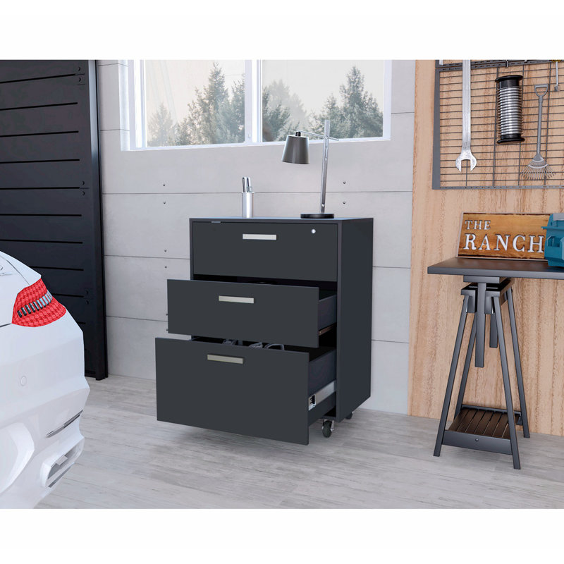 Yanissa Accent Chest