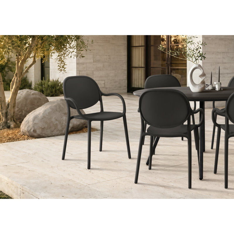 Ensemble de 4 fauteuils de salle à manger empilables modernes et contemporains de 81 cm de hauteur - Chaises de patio blanches