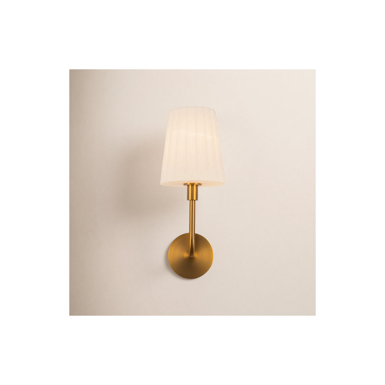 Tindra Single Ribbed Bath Sconce, Aged Gold