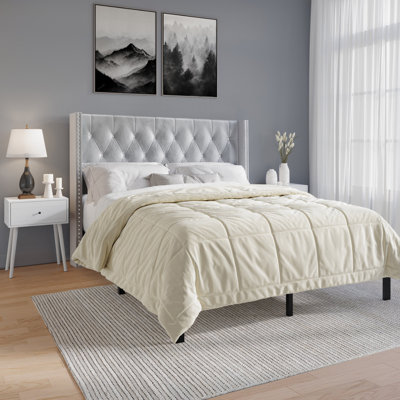 Eymi Velvet Upholstered Bed with 2 Nightstands