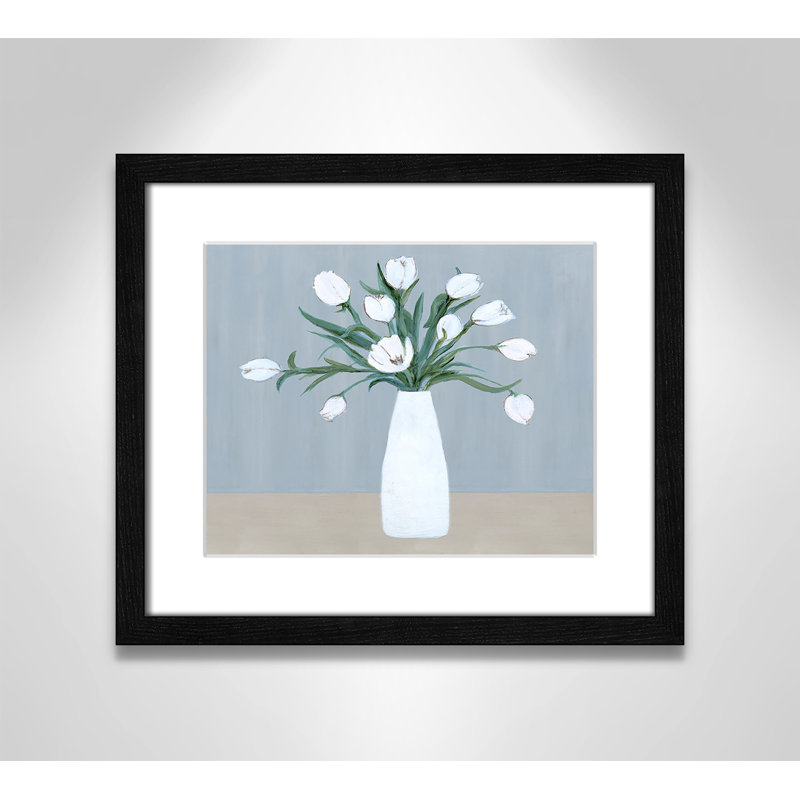 «Milk Glass Arrangement II» par - Print, H 15 po x l 13 po x P 0,75 po, Cadre noir