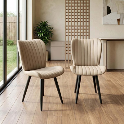 Ensemble de 2 chaises de salle à manger contemporaines en cuir synthétique sans accoudoirs avec coussins capitonnés et pieds en métal pour la cuisine et la salle à manger