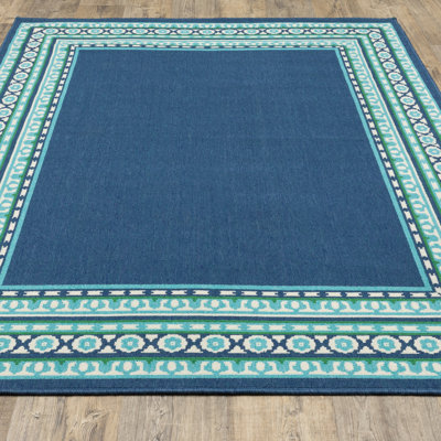 Deltana Machine Woven Floral Indoor / Outdoor Rug