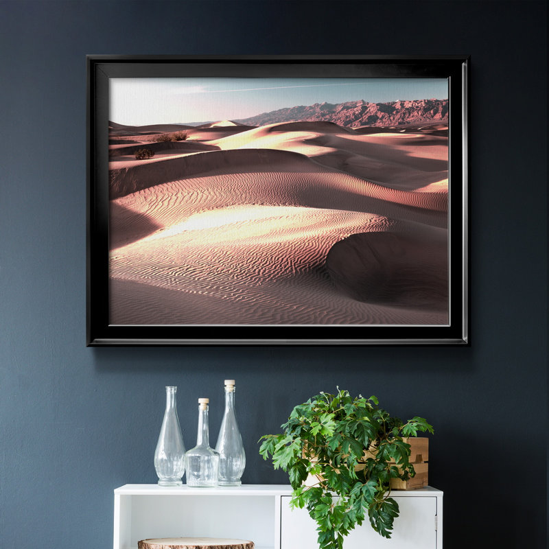 Toile encadrée de qualité supérieure Mojave au coucher du soleil - prête à être accrochée, H 22,5 po x l 30,5 po x P 1 po