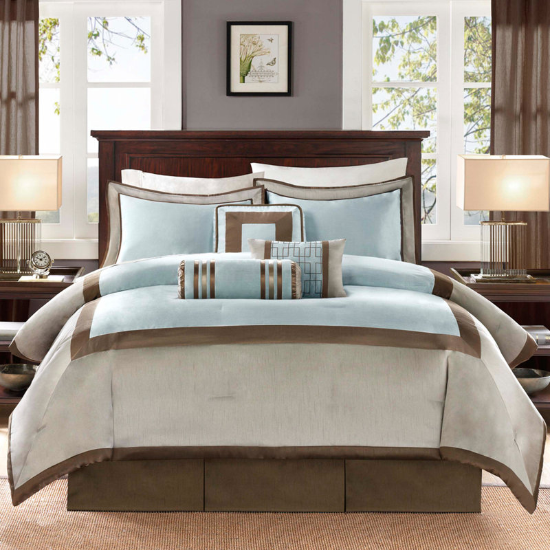 Literie 7 pièces pour très grand lit, édredon de couleur neutre, collection Hotel transitionnelle, taies décoratives, carrés et coussins décoratifs, style, détails complexes
