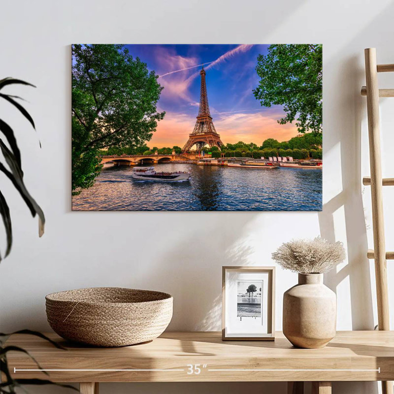 Ravi Paris Eiffel Tower, 30" H x 45" W