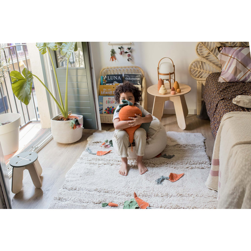Knitted Cushion Cathy The Carrot