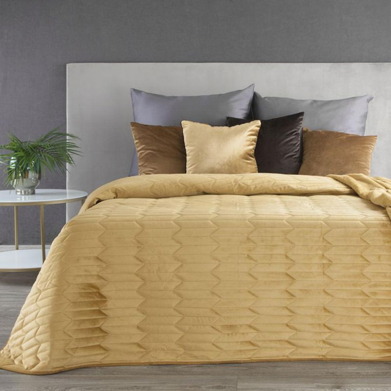 Kampyli Chevron / Zig Zag Bedspread