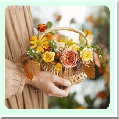 Decorative Rattan Flower Baskets for Weddings and Gifts