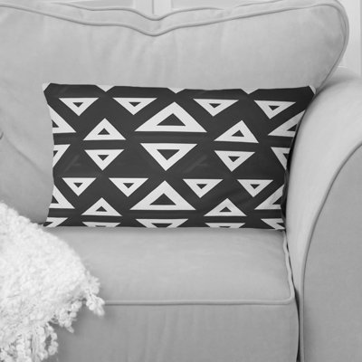 Coussin lombaire noir et blanc à motif triangulaire II