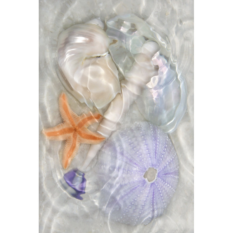 «Underwater Light Waves III» par Leda Robertson, impression sur toile tendue, H 12 po x l 8 po x P 1,25 po