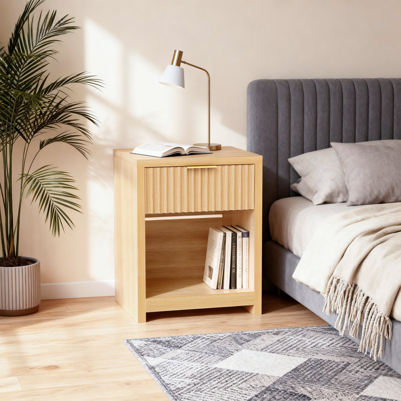 Fluted Nightstand, Modern Mid-Century Bedside Table with Thickened Board, Silent Glide Drawer & Gold Metal Handles, Large Wide End Table for Bedroom Living Room Office, Natural Oak