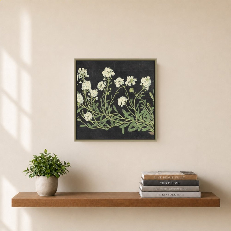 Fleurs rétro sur fond noir par Wild Apple Portfolio - impression sur toile, H 28 po x l 28 po, Champagne