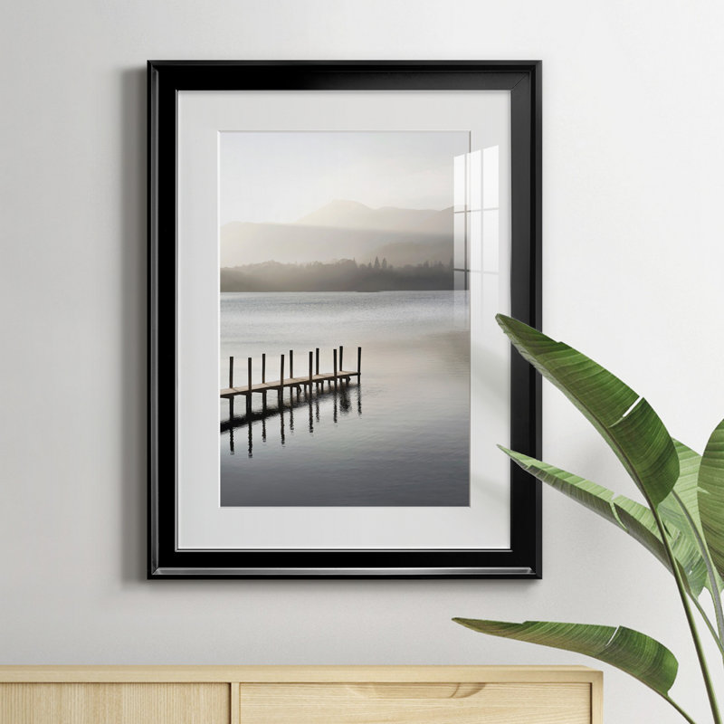 Dusky Dawn - Photographie avec cadre photo, H 22,5 po x l 30,5 po x P 1,5 po, Papier avec cadre noir, Blanc mat