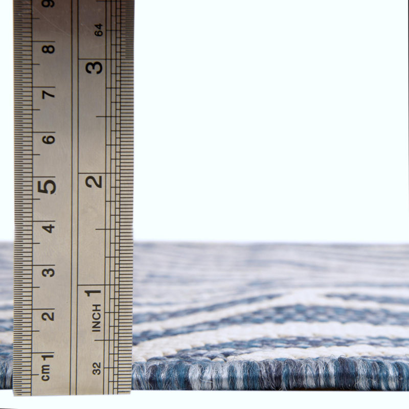 Tapis intérieur / extérieur bleu Itchington, Rectangle 7 pi 10 po x 11 pi