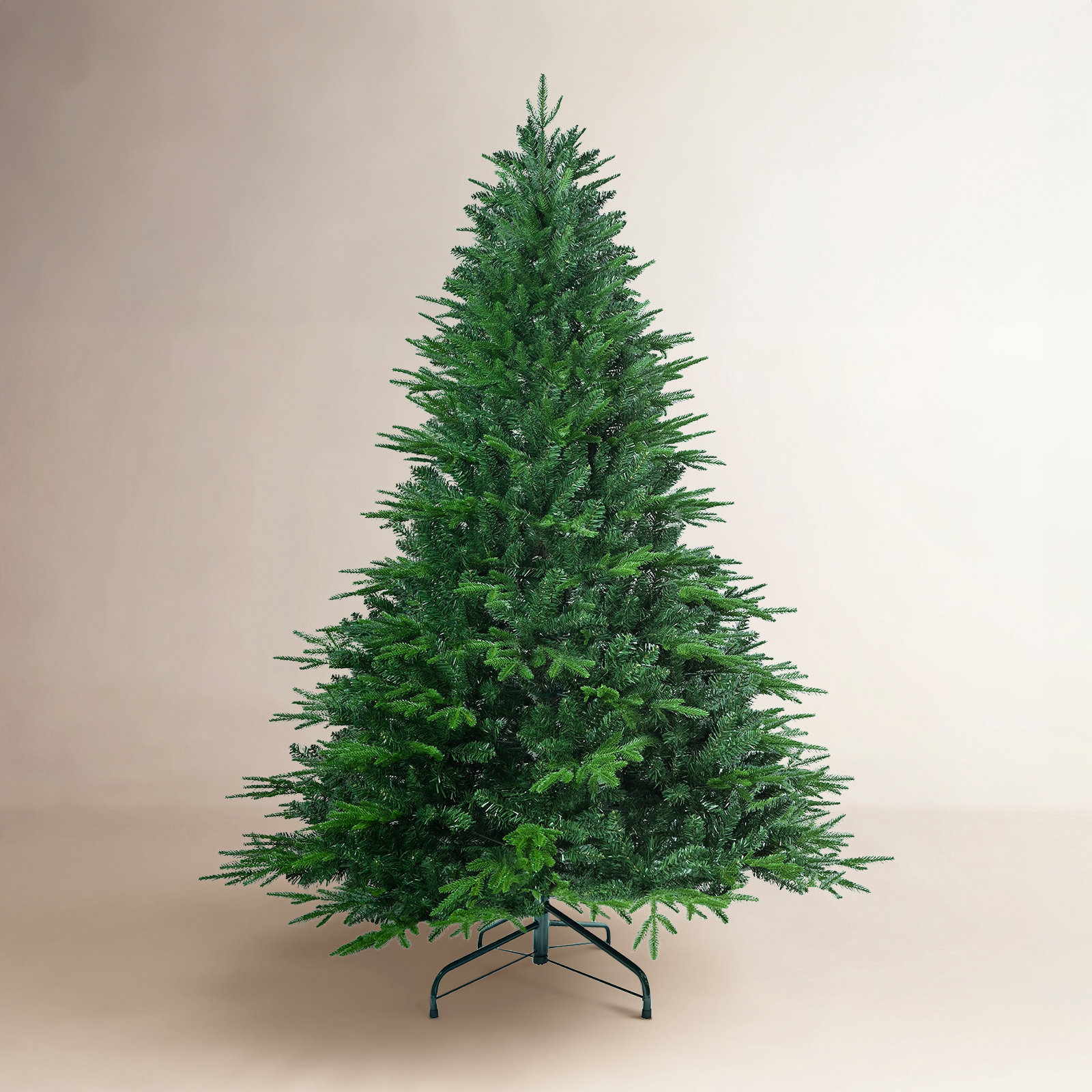 Spruce Christmas tree, 7.5'