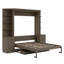 Grand lit escamotable avec bureau, tablettes de rangement et armoires-704929664