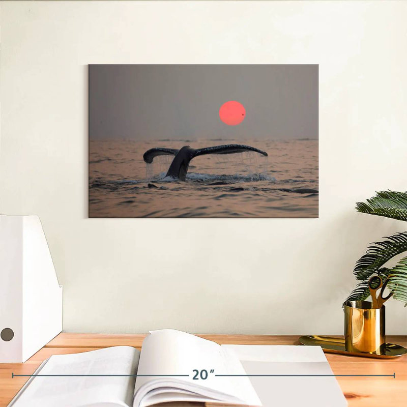 Brampt Humpback Whale Tail, 8" H x 12" W