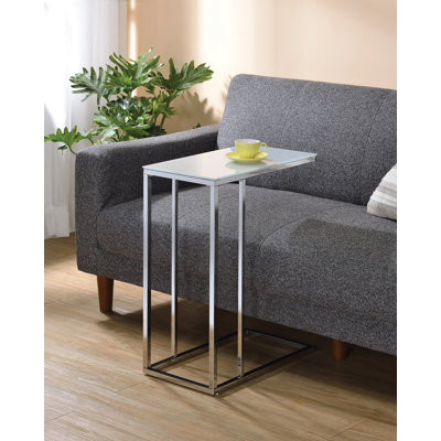 Table de bout en C avec plateau en verre blanc et chrome
