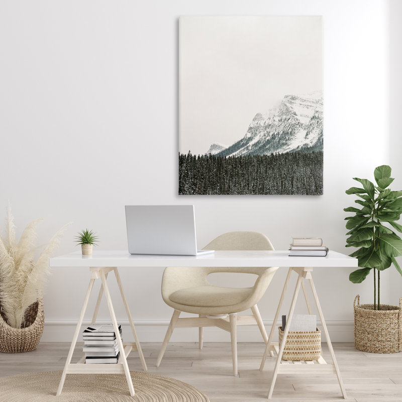«Distant Snowy Peaks», art mural sur toile par Justine Milton, H 48 po x l 36 po