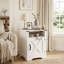 Table de chevet en bois de 25 po de hauteur avec station de charge, table de bout rustique blanche avec armoire de rangement et tablette ouverte