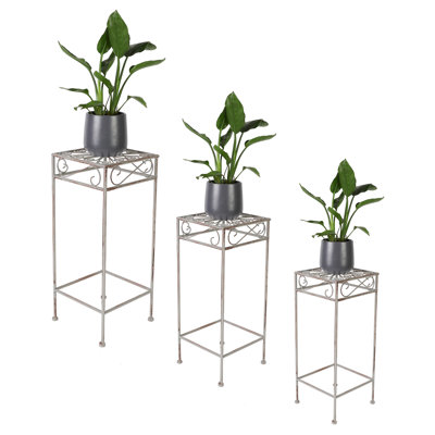 Maisy Metal Plant Stand