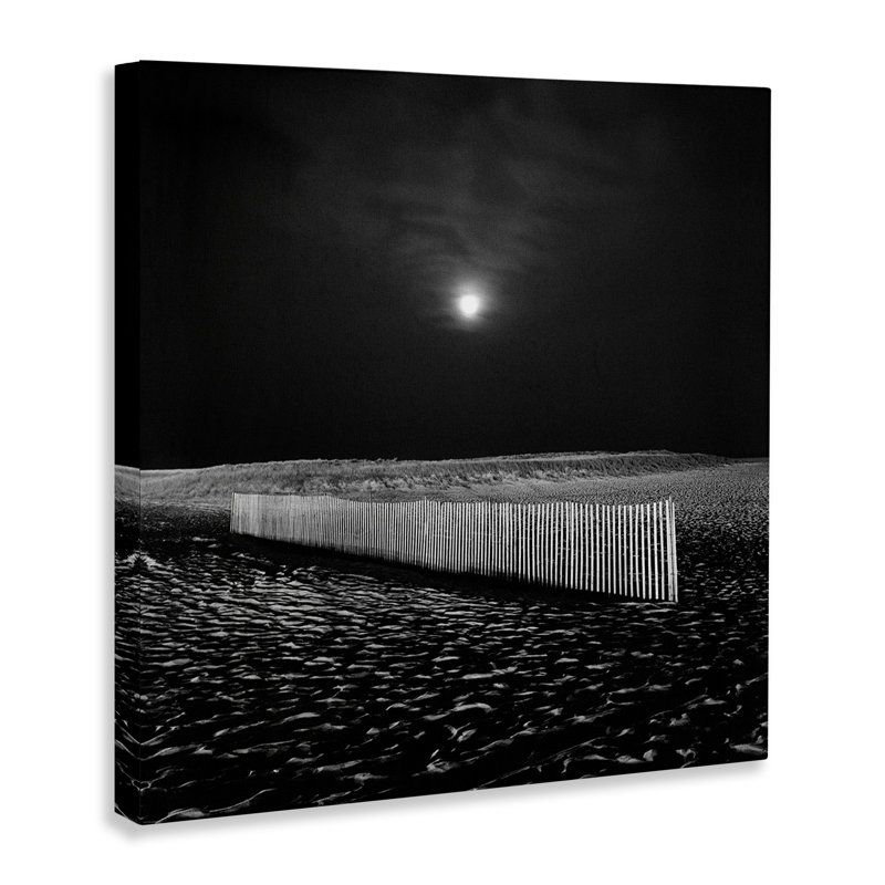 «Beach Fence at Night» par Chip Forelli, 30" H x 30" W