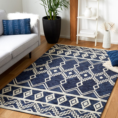 Abbigaile Hand Tufted Wool Southwestern Rug
