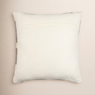 Leonida 22" x 22" Pillow Cover
