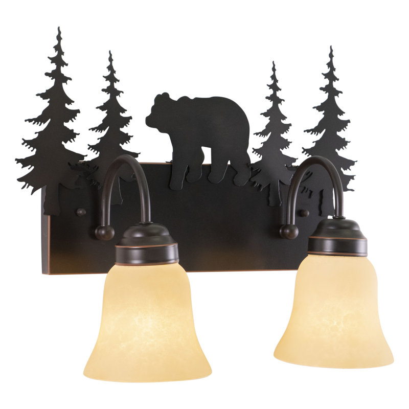 Luminaire de salle de bain rustique en bronze bruni à 2 lumières de 16,75 pouces de large Jensen, abat-jour en verre ambré, ours et arbres, à intensité variable, compatible avec DEL, fixation murale au-dessus du miroir
