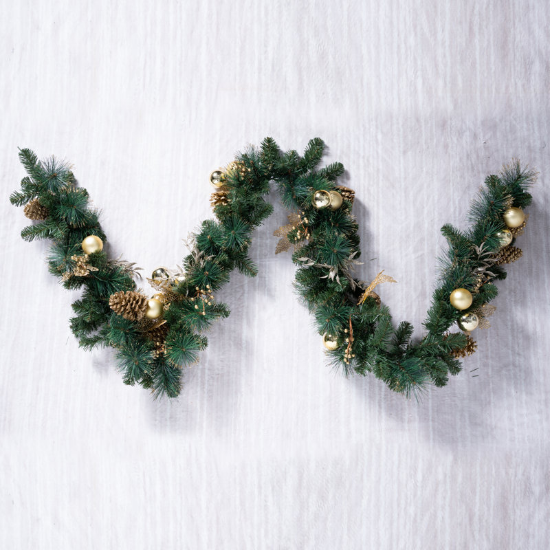 9Ft  Pine Cone Christmas Garland
