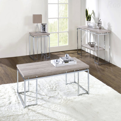Table basse en chêne naturel avec base en métal et détails chromés