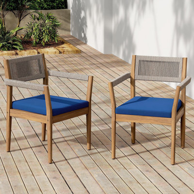 Ensemble de 6 chaises de salle à manger en bois d'acacia tressé d'aspect teck avec corde beige et coussins bleu marine, meubles de patio toutes saisons pour le jardin, la piscine et la cour (durables et élégants)