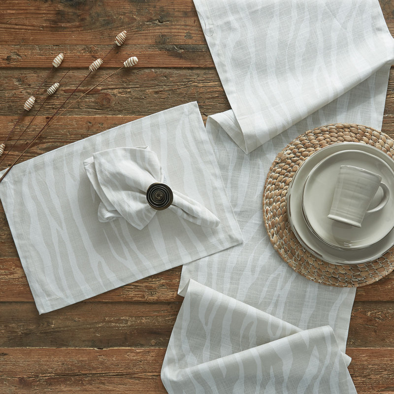 Bertta Rectangular Animal Print Table Runner