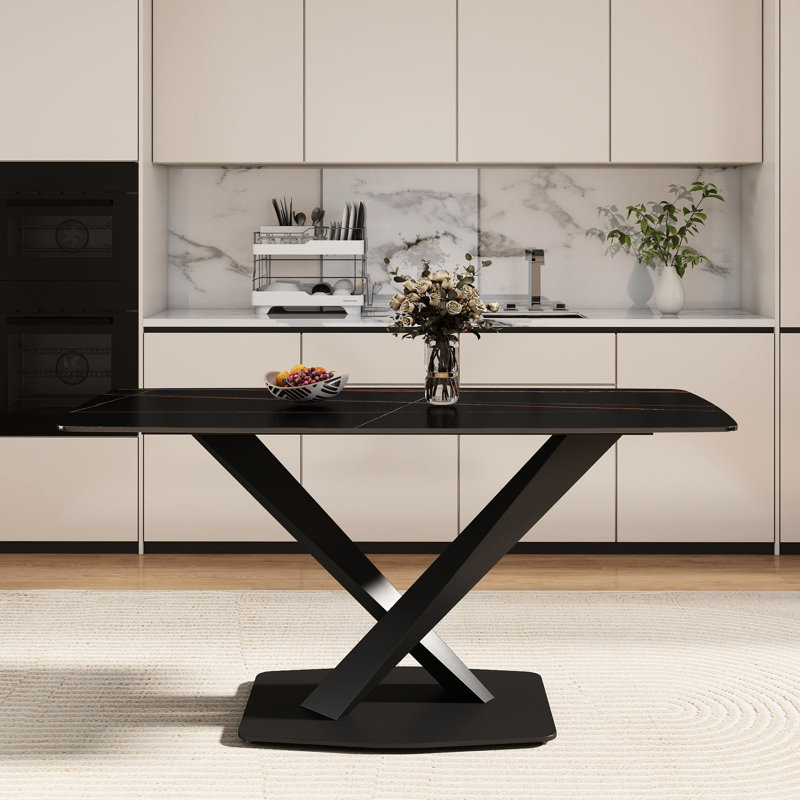 Table de salle à manger rectangulaire moderne en pierre frittée de 63 po avec pieds en métal noir, Scratch, facile à nettoyer, base en fer de 63 po pour 6 personnes, résistance aux hautes températures, sièges