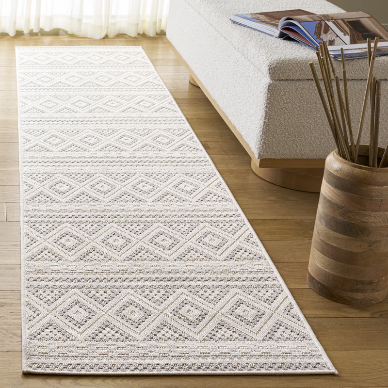 Veranda Performance Geometric Indoor Rug, Runner 2'2" x 9'