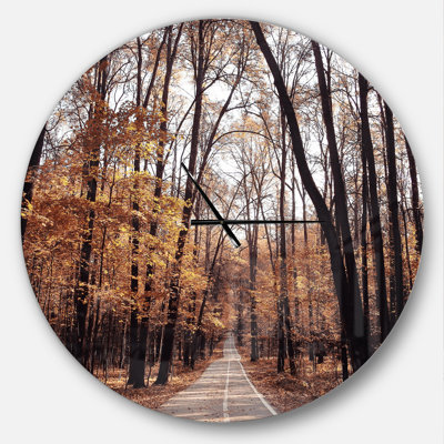 Road in Autumn Golden Forest - Horloge murale moderne