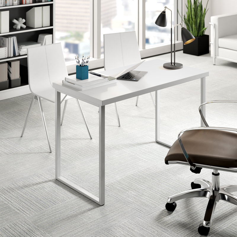Bureau d'ordinateur, bureau personnel, ordinateur portable, travail, métal, stratifié, contemporain, moderne, Blanc