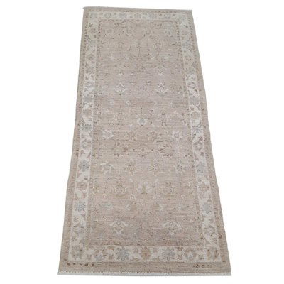 Daugherty Hand Knotted 2.6x6 Ivory Runner