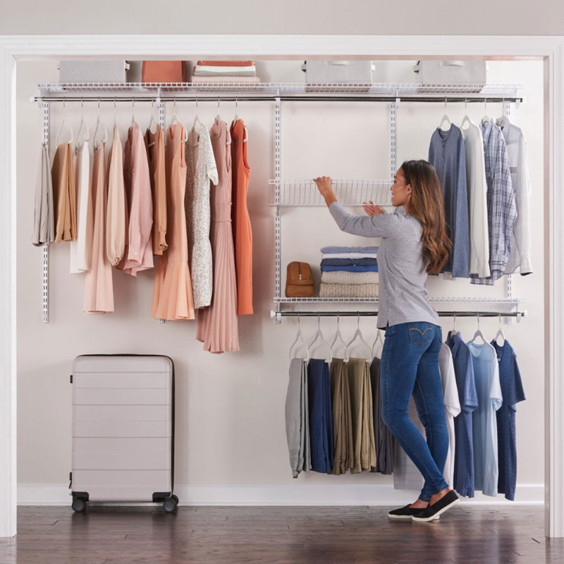 Rubbermaid Configurations 4-8 foot closet kit- White