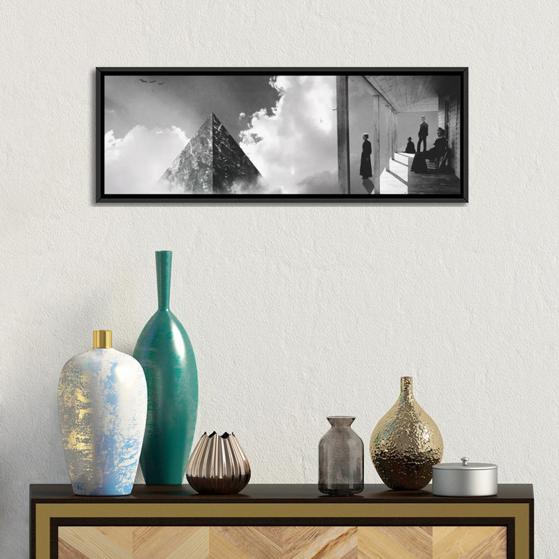 «Sighting», impression sur toile, H 20 po x l 60 po x P 1,5 po, Cadre noir