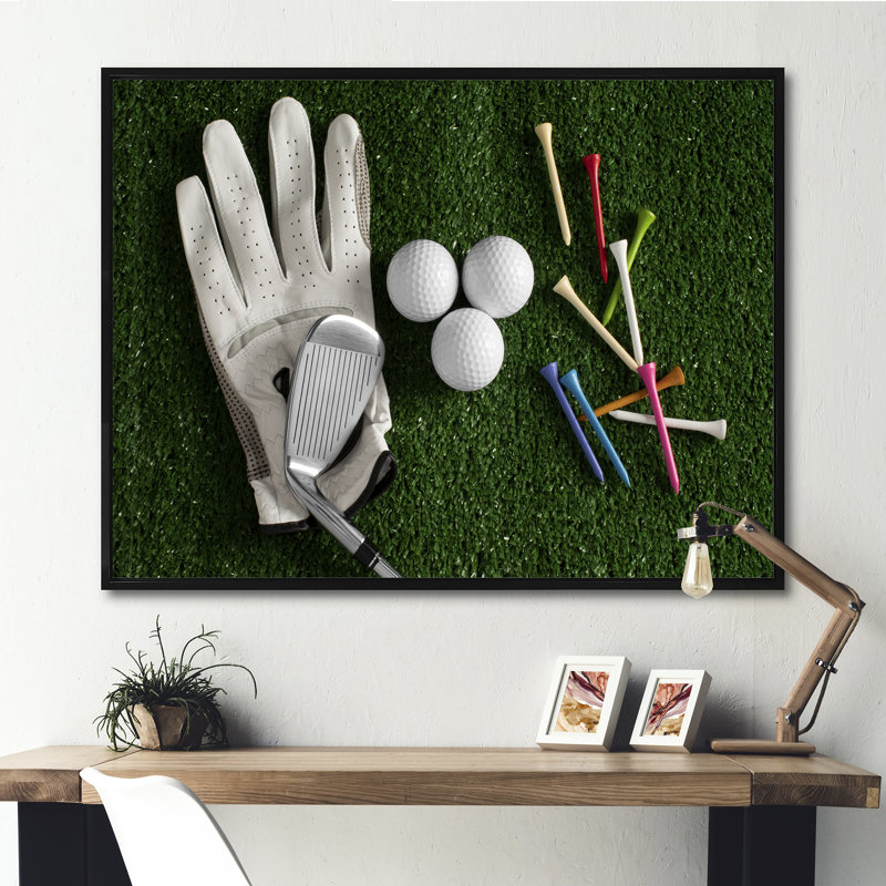 Ensemble de golf collage - salon de golf mural, H 34 po x l 44 po x P 1,5 po, Cadre flottant noir