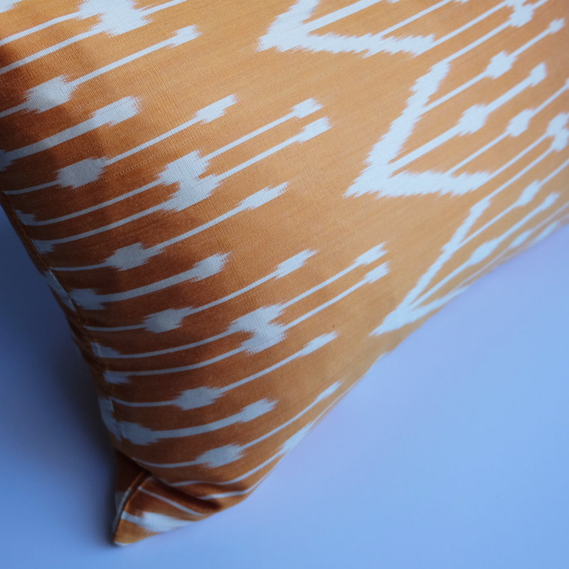 Gurun Silk Lumbar Pillow Cover & Insert