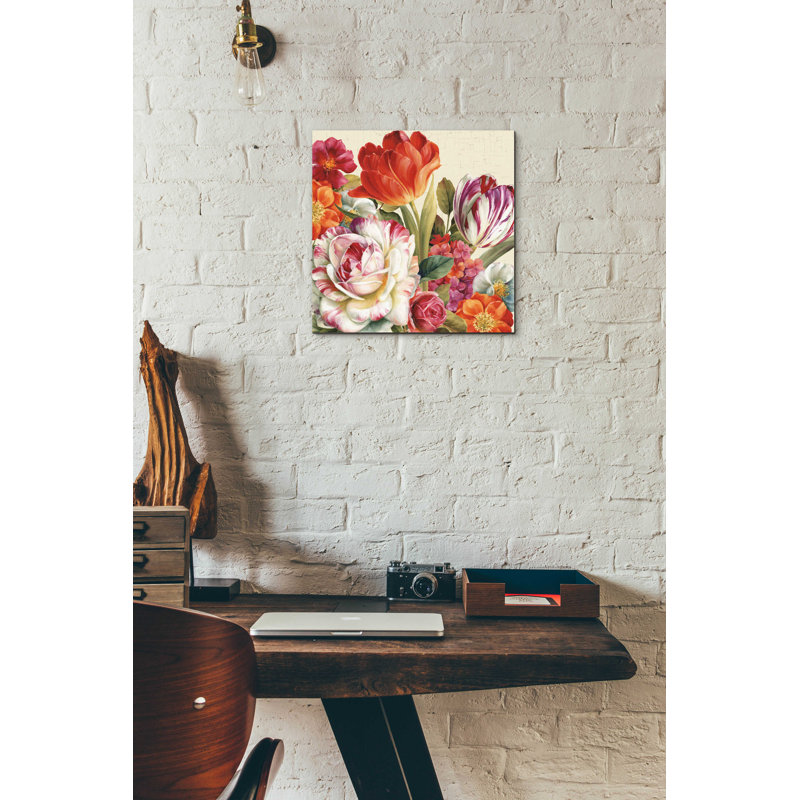 «Garden View Tossed-Florals» par Lisa Audit, H 12 po x l 12 po x P 0,13 po