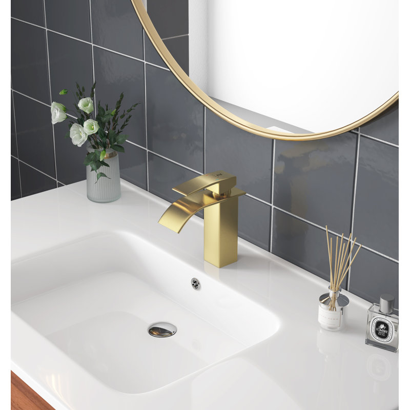 Single-handle Bathroom Faucet with Drain Assembly, Gold