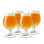 Verres à bière et tulipes